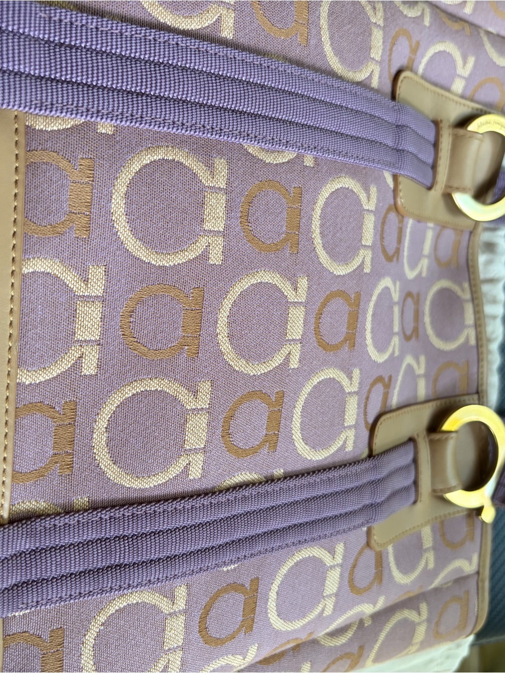 Rare Salvatore Ferragamo Lilac and Tan Gancini Logo Tote - Picture 2 of 14